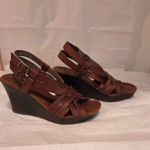 Arizona Strappy Wedge, New-Never worn, Brown, 8M